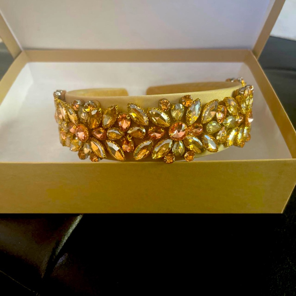 Treasured Jewels Headband Fancy and quality with Jewels NIB